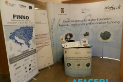 1485983_572866429435251_1738044935_o