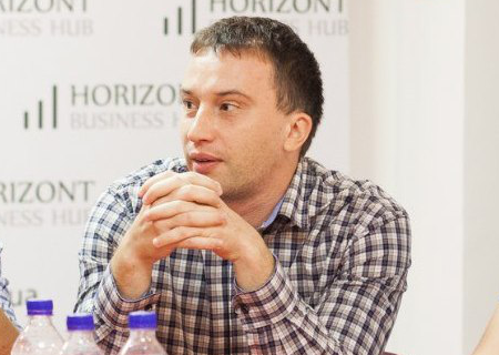 Alex Retuzin